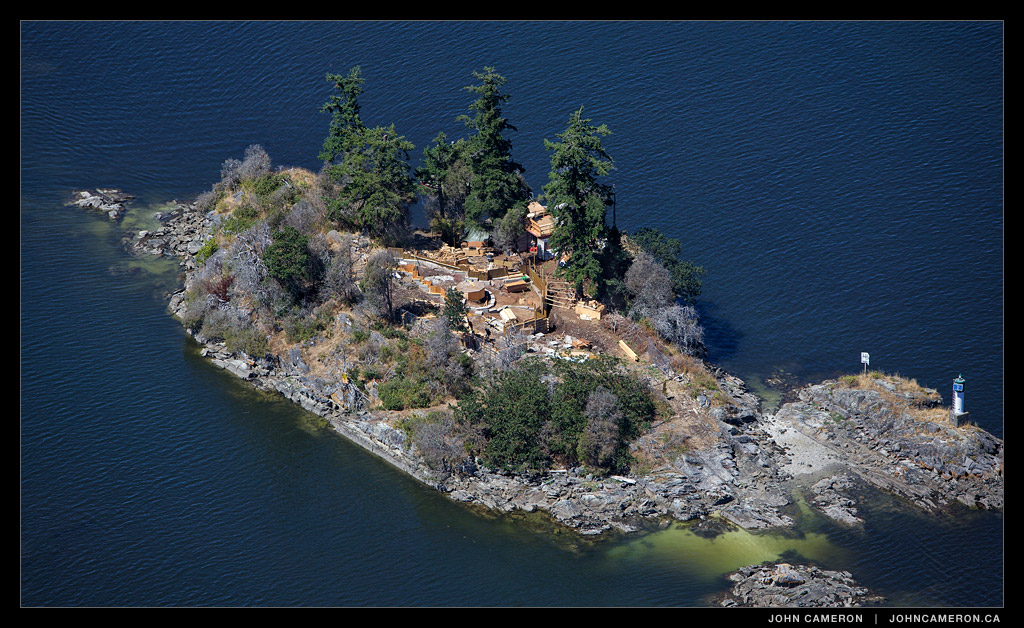 Grace Islet © John Cameron